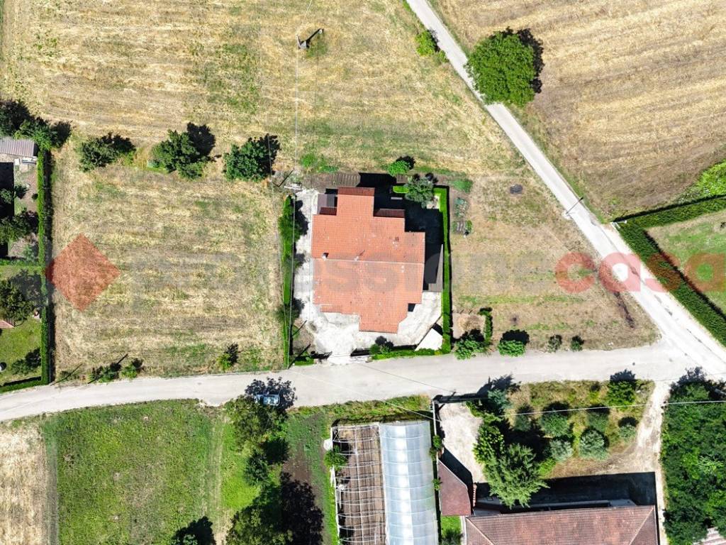 Villa a Montesarchio in via Capitorre, snc - Foto 3