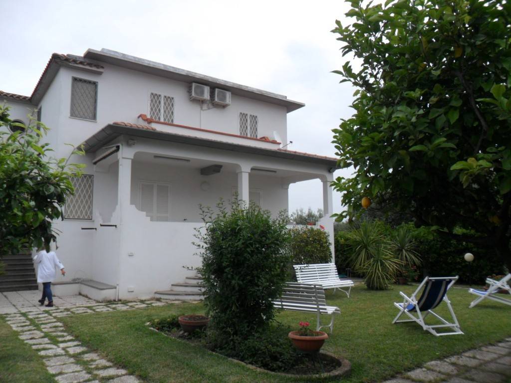 Villa a San felice circeo in Via Iliade - Foto 2