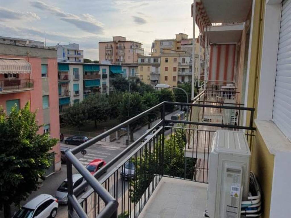 Appartamento a Follonica in Via Litoranea, 44 - Foto 4