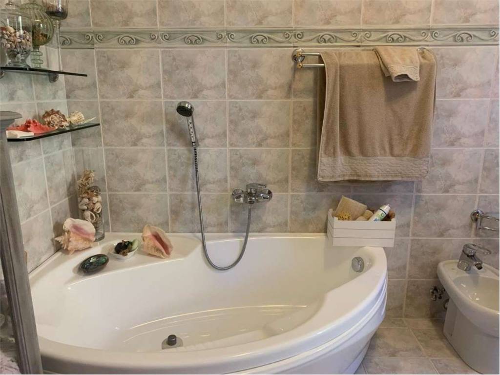 Villa a Castelnovo ne' monti in Via Casino, 43 - Foto 4