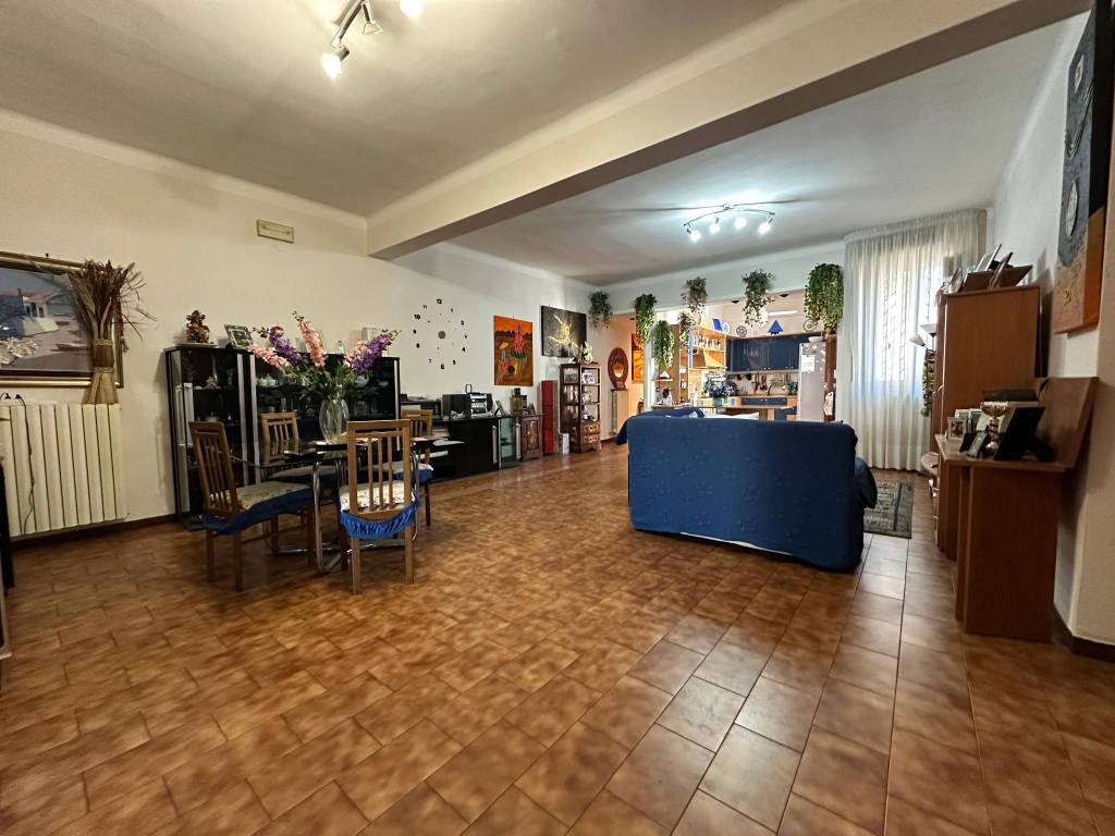 Appartamento a Taranto in Via Toscana, 28 - Foto 4