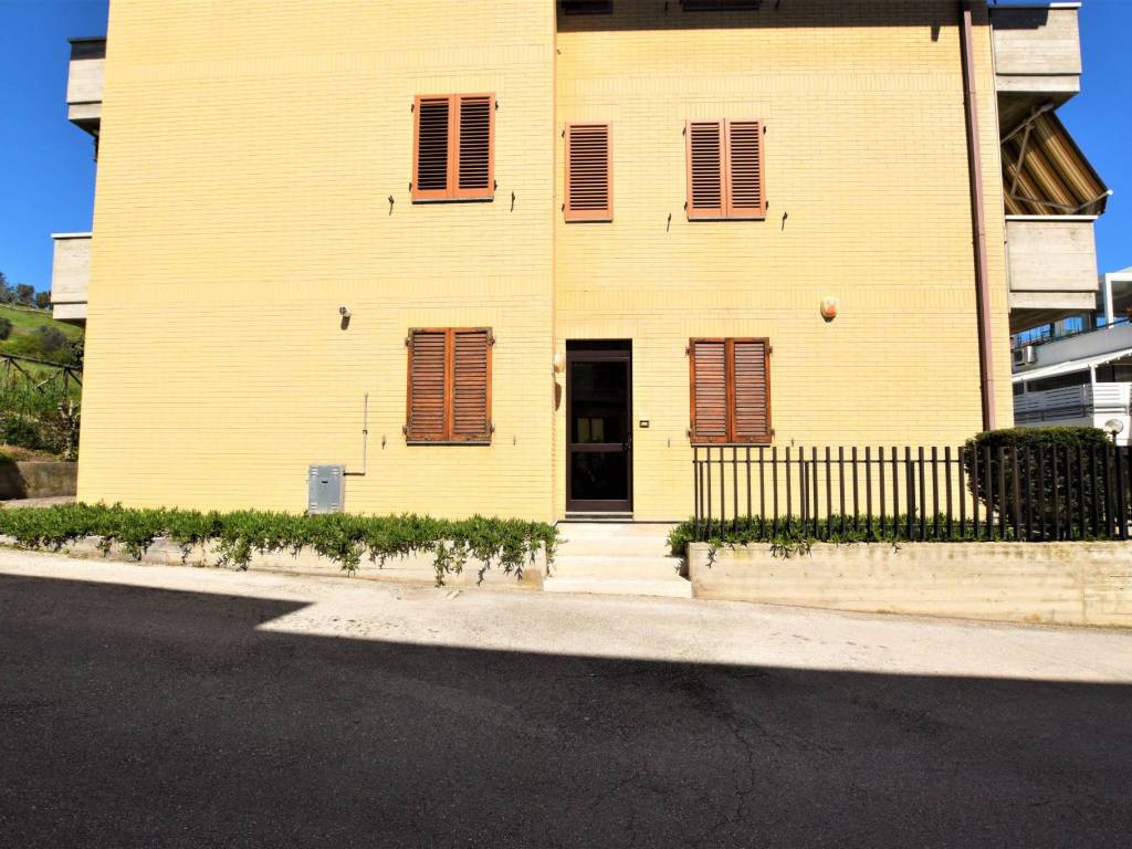 Appartamento a Porto san giorgio in Via Aso 11 - Foto 2