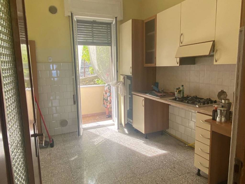 Appartamento a Imperia in Viale Giacomo Matteotti - Foto 5