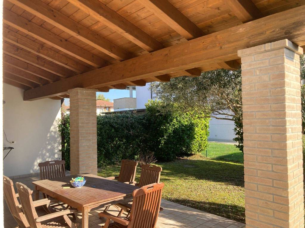 Villetta a schiera a Cervignano del friuli in Via Emanuele Filiberto Duca d'Aosta, 38 - Foto 2