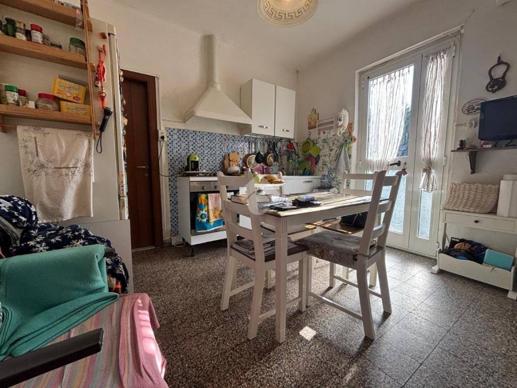Appartamento a Ameglia in semindipendente via agostino paci, 13 - Foto 4