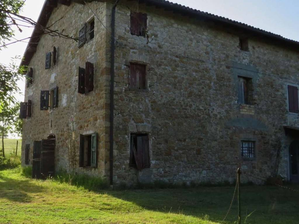 Rustico / casale a Viano - Foto 2