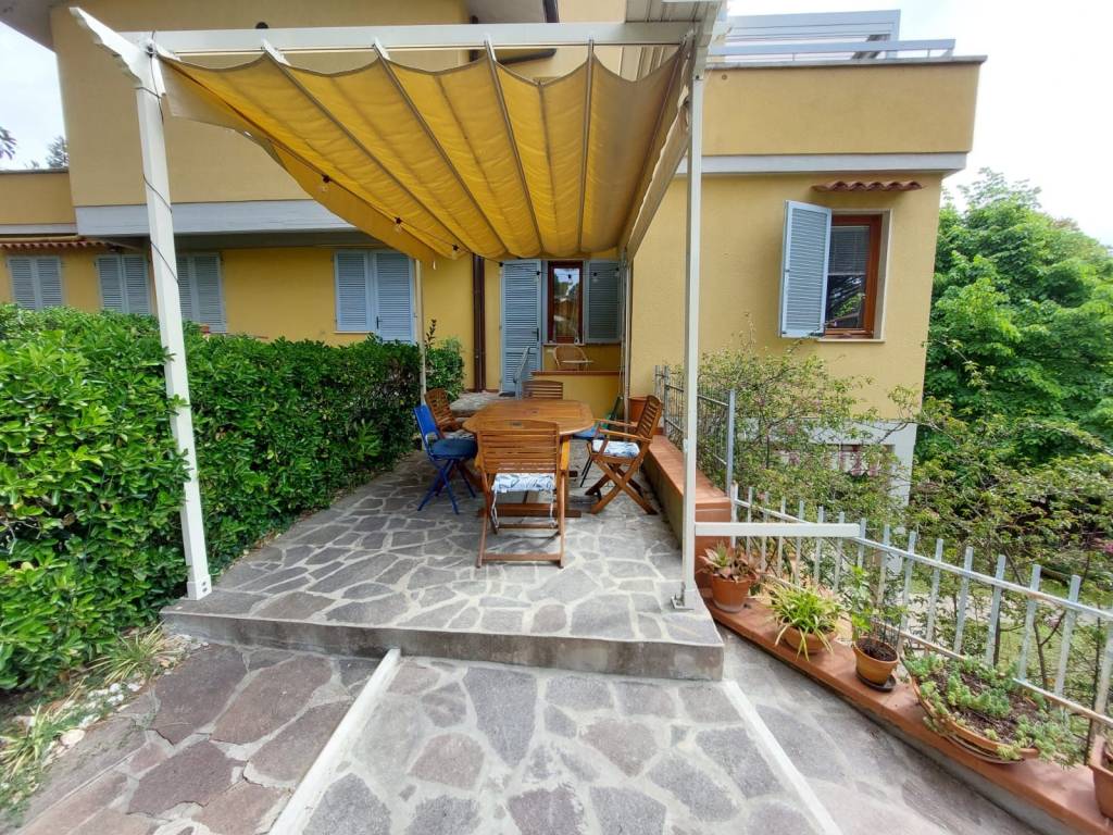 Appartamento a Rosignano marittimo in Via Tiziano Vecellio - Foto 2
