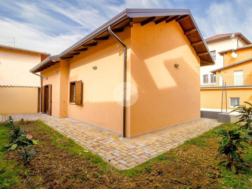 Casa indipendente a L'aquila in Via Santa Lucia, 1 - Foto 2