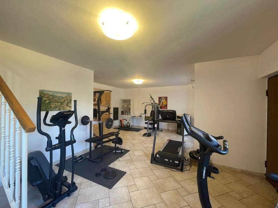 Villa a Monvalle in Via Piave, 32 - Foto 4