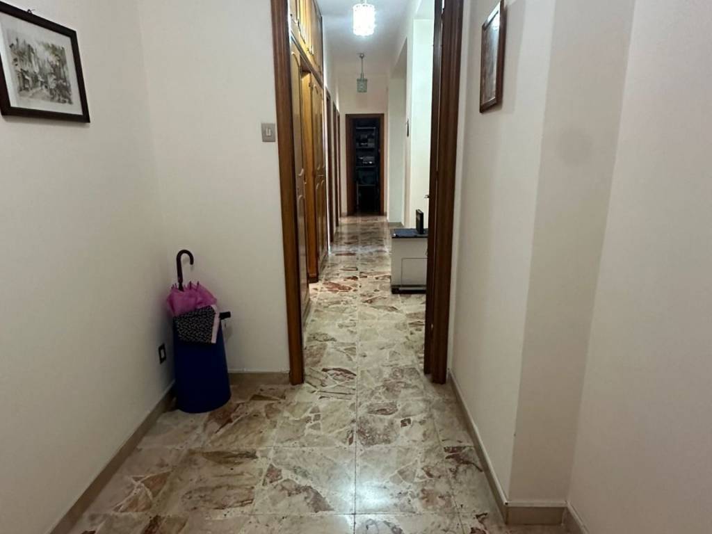 Appartamento a Caltanissetta in Via Veneto, 33 - Foto 2