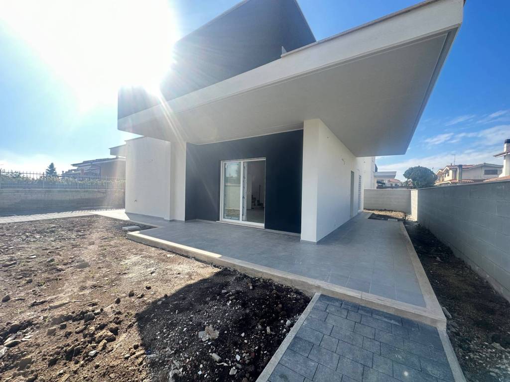 Villa a Ladispoli in Viale Mediterraneo - Foto 3