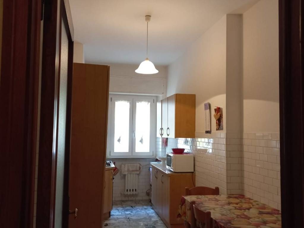 Appartamento a San benedetto del tronto in Viale Alcide De Gasperi - Foto 4