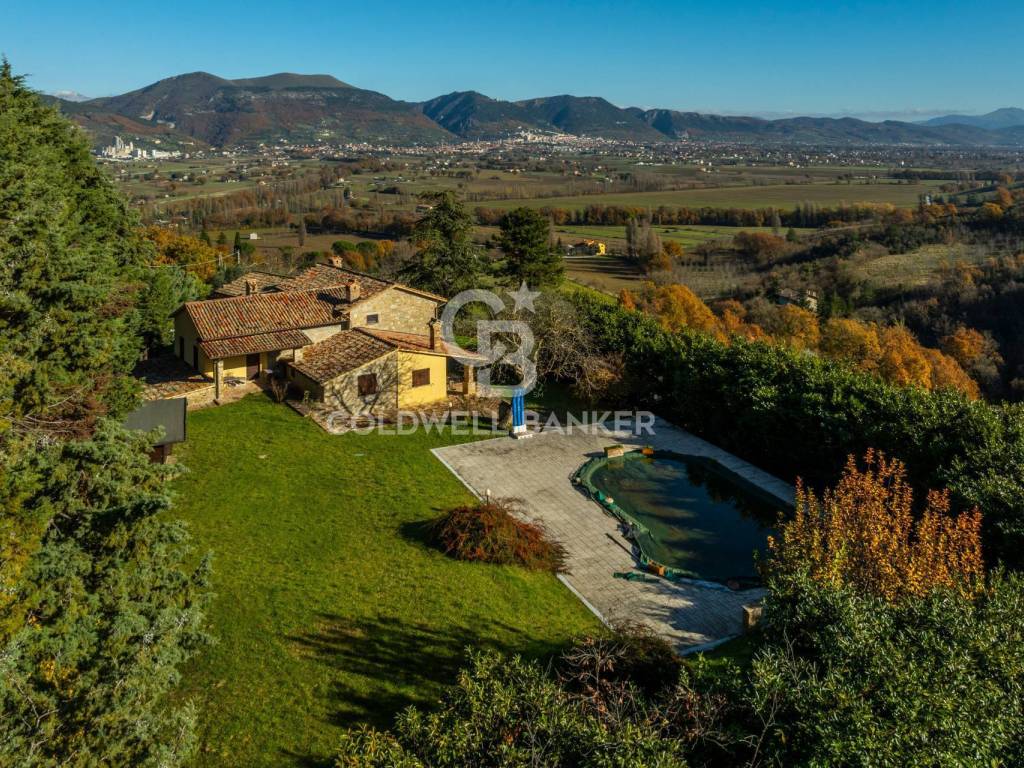 Rustico / casale a Gubbio in Fraz. San Martino in Colle - Foto 2