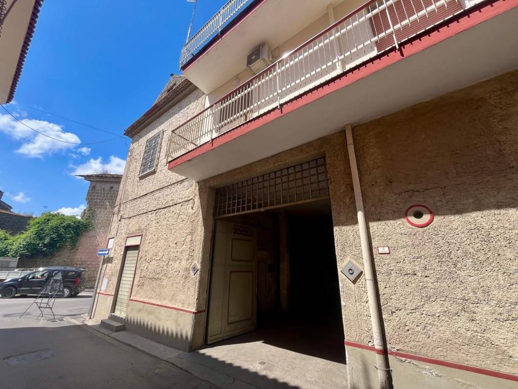 Casa indipendente a Villa di briano in Via Leopoldo Santagata - Foto 2