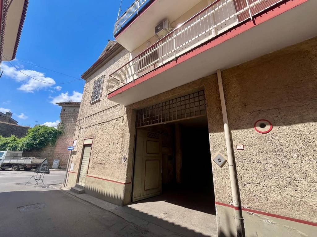 Casa indipendente a Villa di briano in Via Leopoldo Santagata - Foto 3