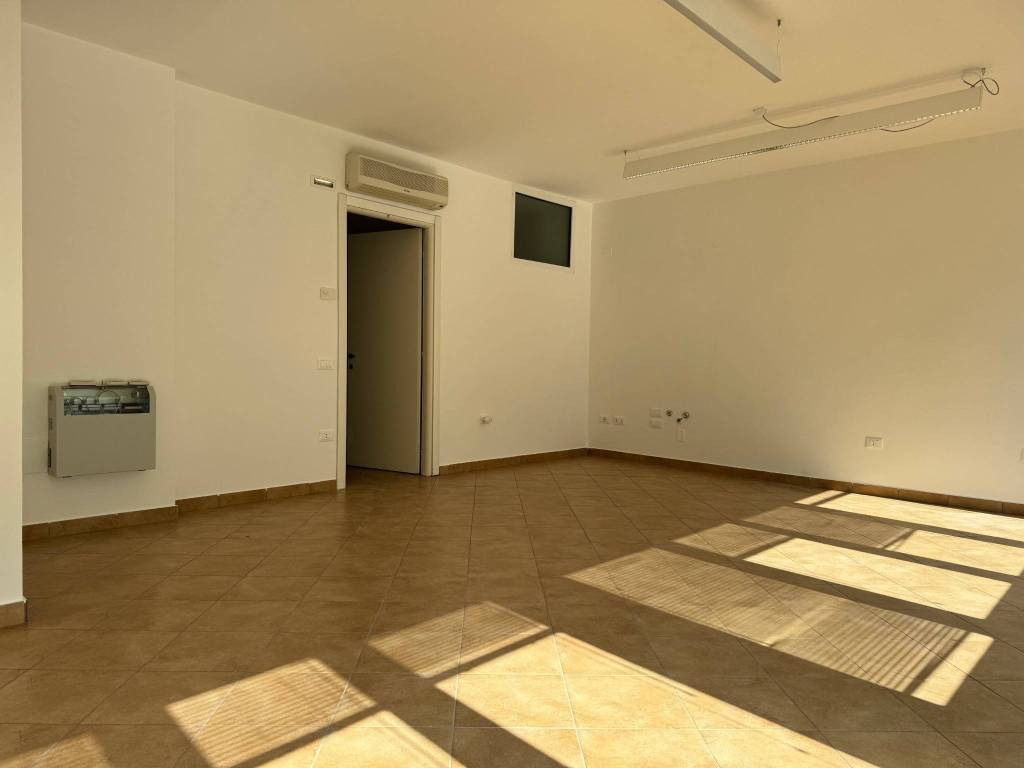 Appartamento a Rovigo in Piazza Giuseppe Garibaldi, 5 - Foto 4