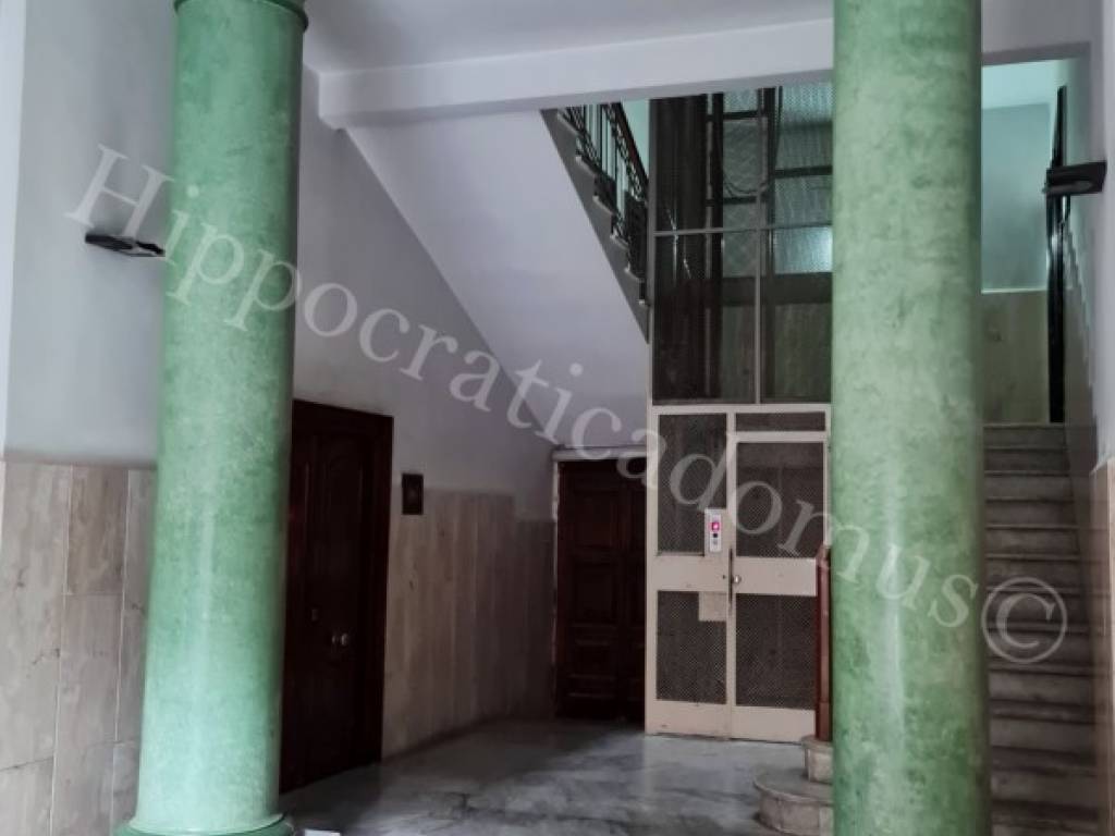 Appartamento a Salerno in Via Armando Diaz - Foto 3