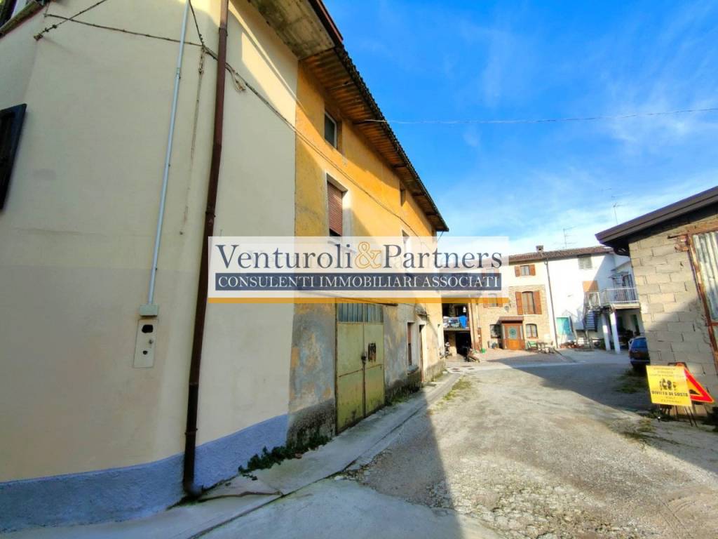 Rustico / casale a Lonato del garda in Via Mantova - Foto 2