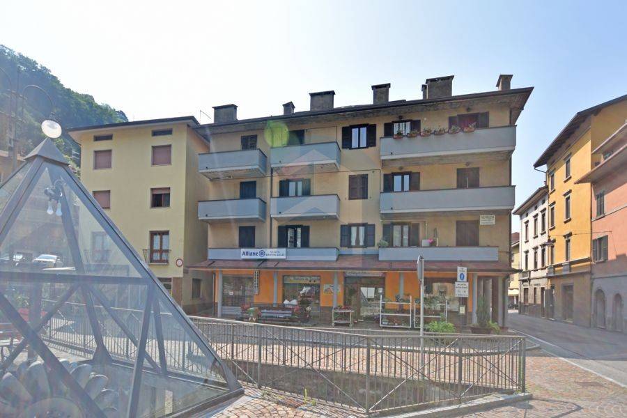 Immobile a Cedegolo in Piazza Roma Cedegolo (BS) - Foto 2