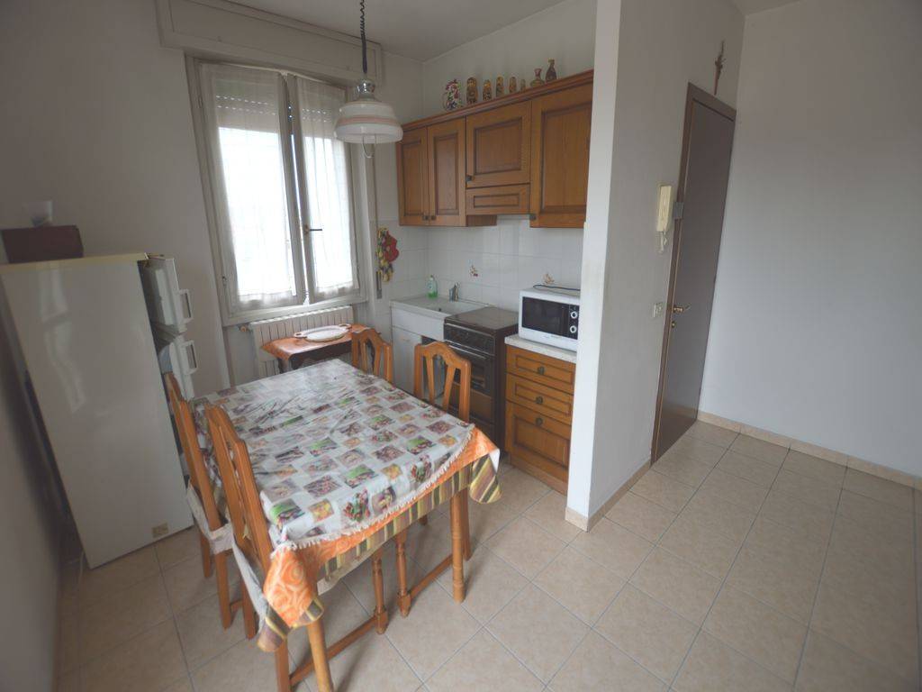 Appartamento a Abbiategrasso in Via Carlo Porcellini - Foto 5