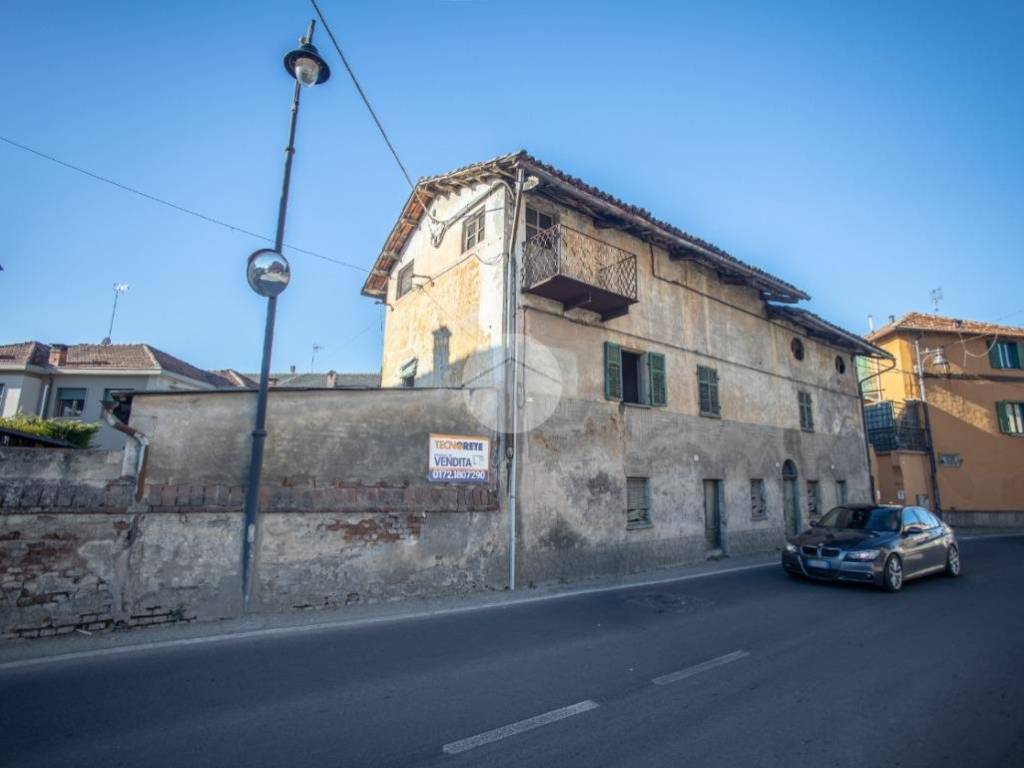 Rustico / casale a Genola in Via Roma, 76 - Foto 2