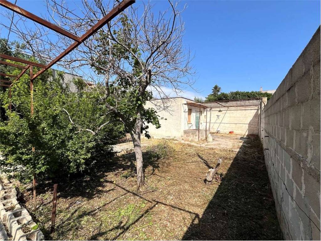 Terreno a Brindisi in Via Centauro - Foto 2