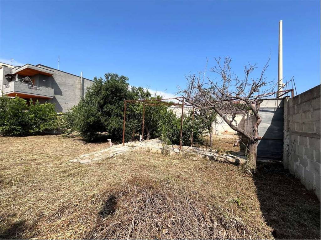 Terreno a Brindisi in Via Centauro - Foto 4