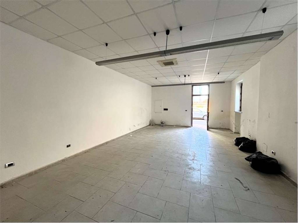 Immobile a Brindisi in Via Fulvia ang. Via Vittorio Veneto - Foto 5