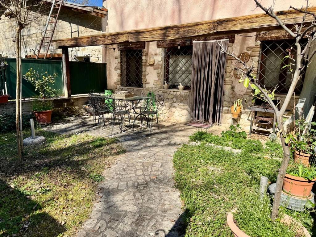 Villa a Scandriglia in Santa Maria delle Grazie - Foto 3