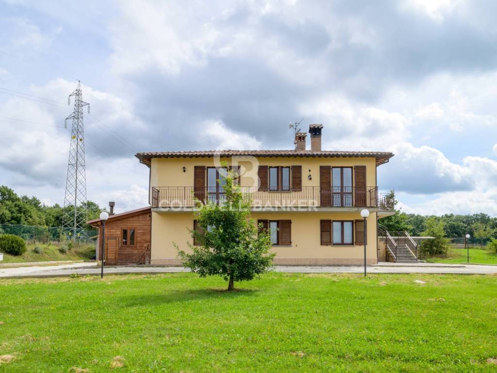 Villa a Gubbio in Strada di Serra Brunamonti, 23 - Foto 2
