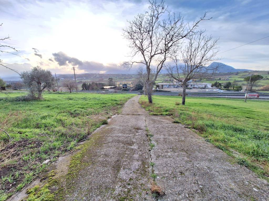 Terreno a Benevento in Contrada Roseto - Foto 2