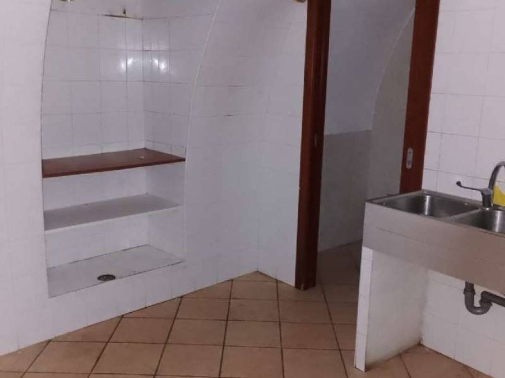 Immobile a Bisceglie in via Cardinale Dell'Olio 18 - Foto 4