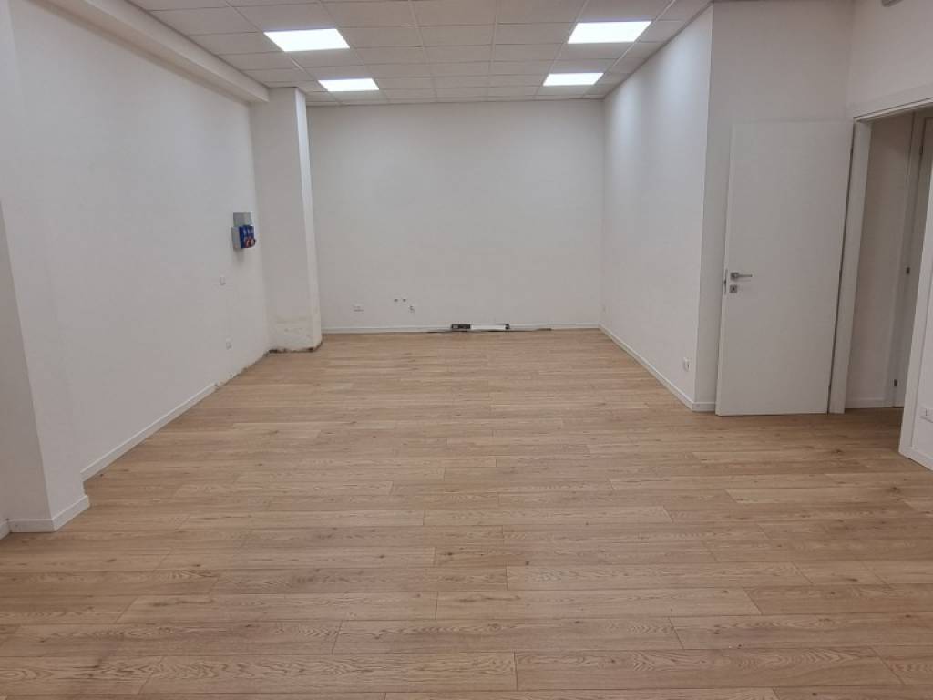 Immobile a Padova in Viale della Navigazione Interna - Foto 3