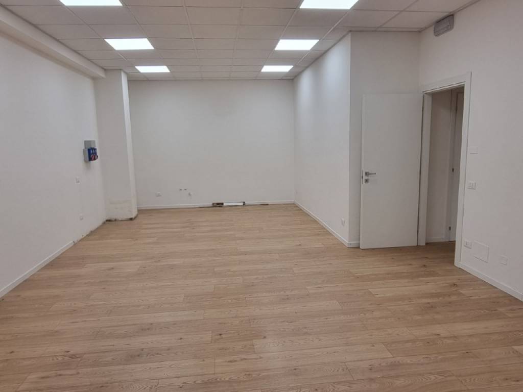 Immobile a Padova in Viale della Navigazione Interna - Foto 5