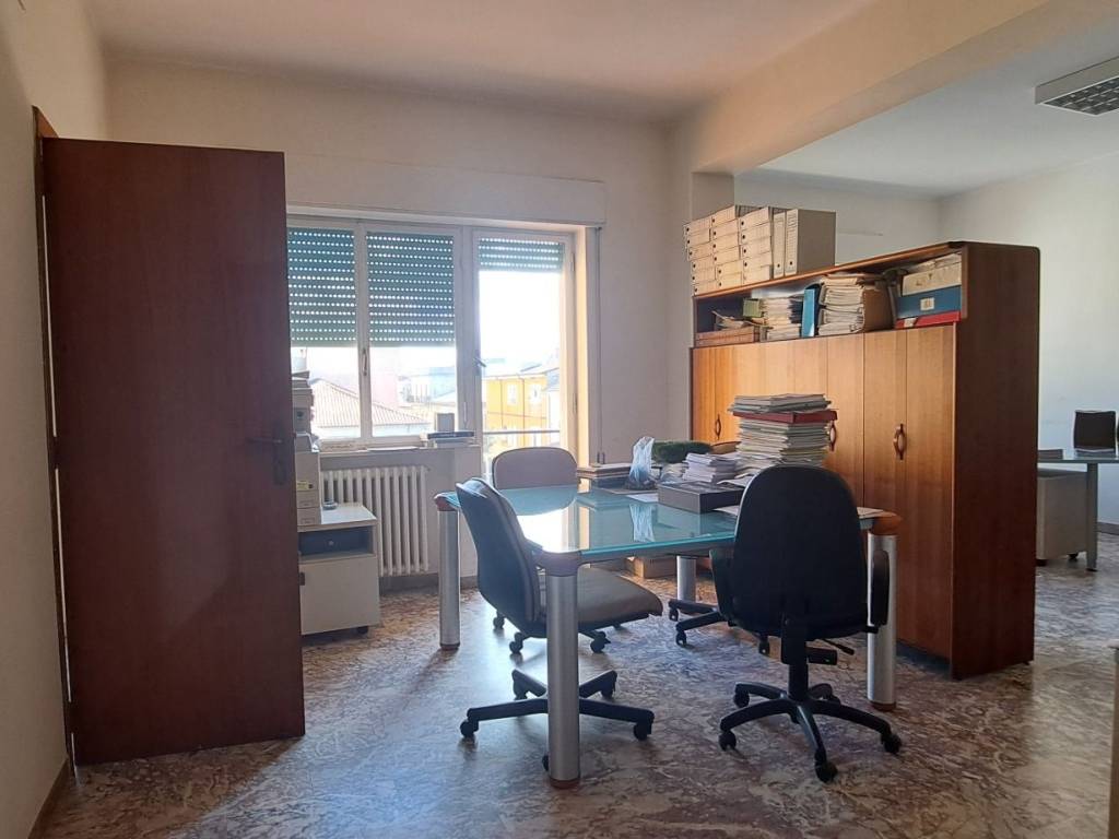 Appartamento a Vibo valentia in Via Francesco Cilea - Foto 5