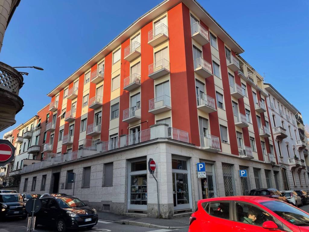 Appartamento a Gallarate in Via Arnaldo da Brescia - Foto 2