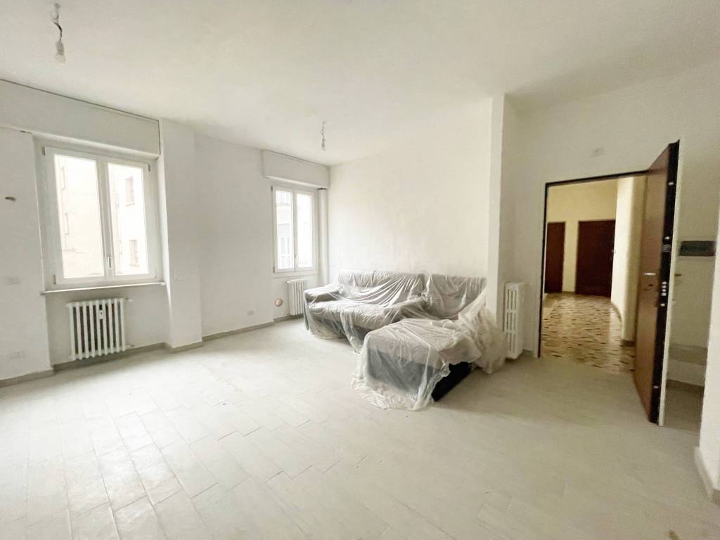 Appartamento a Gallarate in Via Arnaldo da Brescia - Foto 5