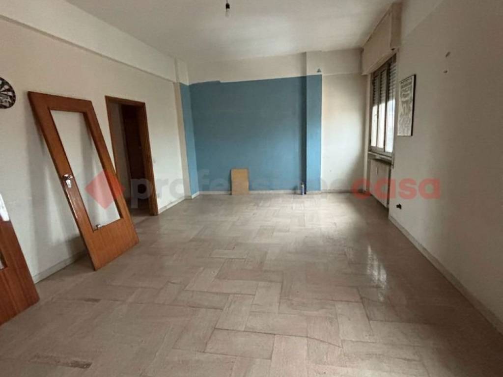 Appartamento a Pistoia in Viale Macallè - Foto 5