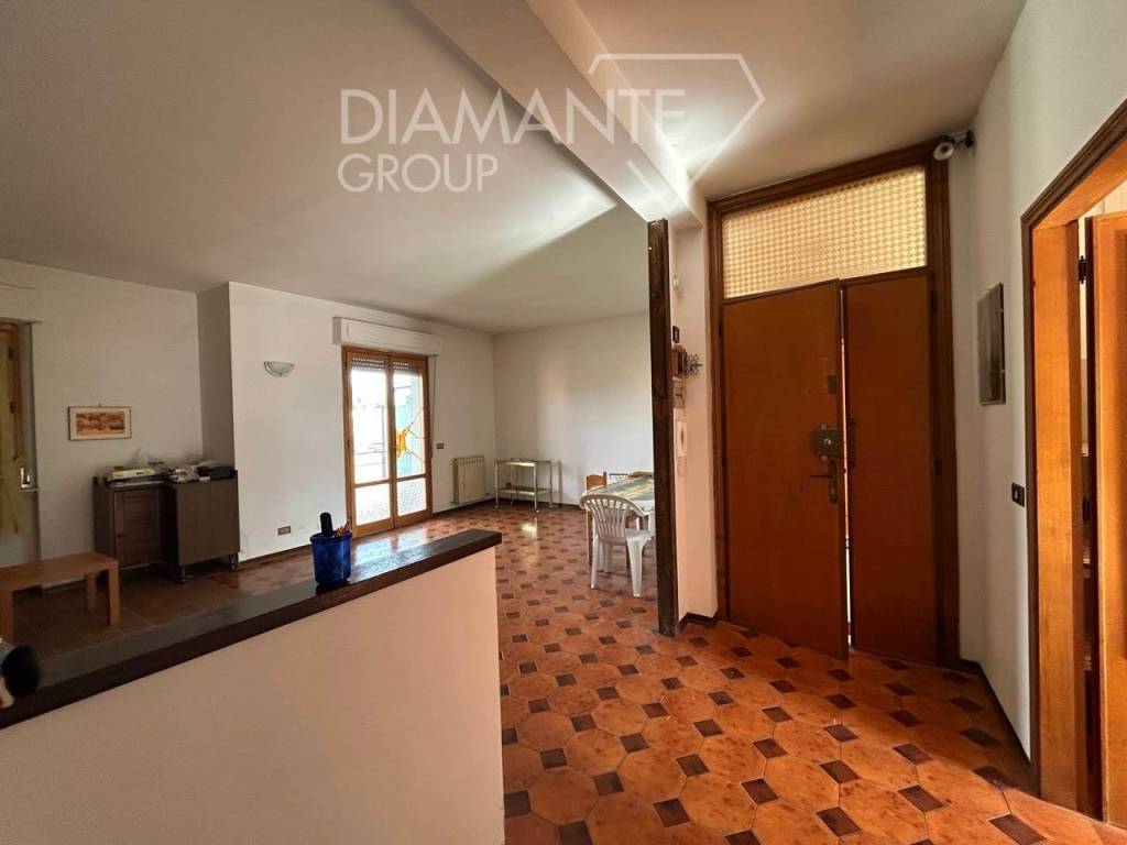 Appartamento a Castiglione del lago in Via Marzabotto - Foto 3