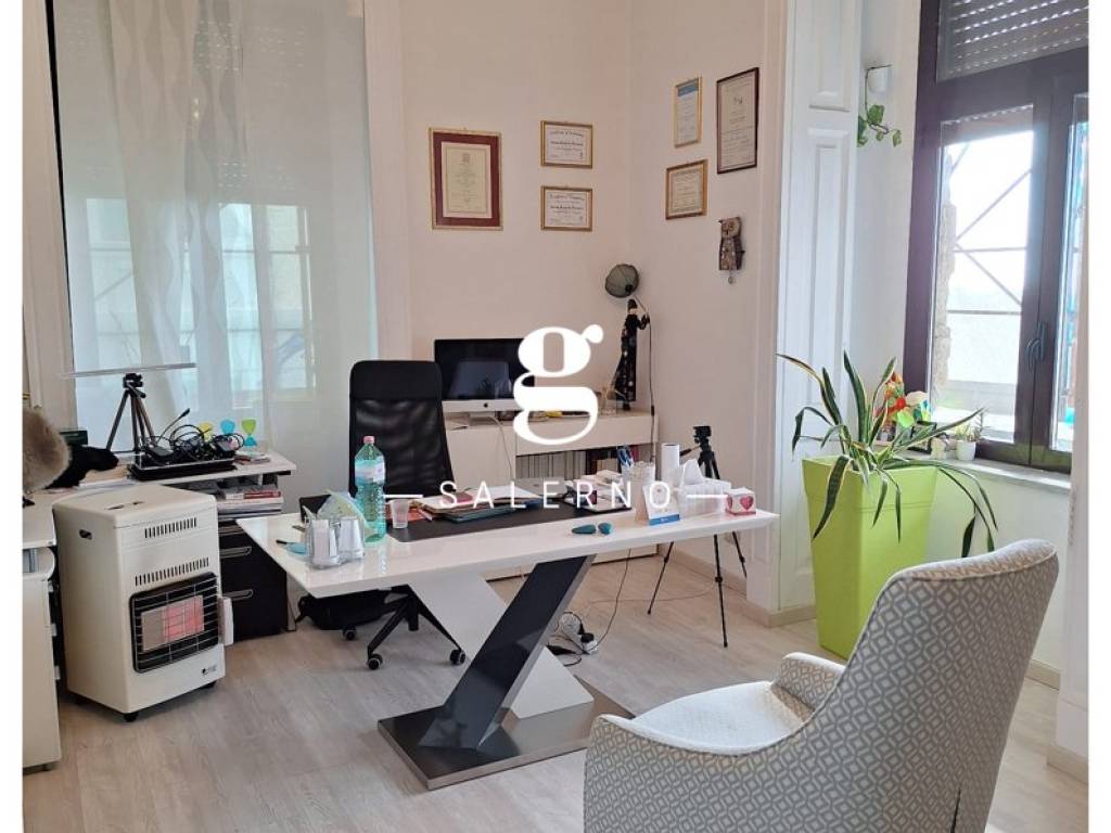 Appartamento a Salerno in Corso Garibaldi - Foto 4