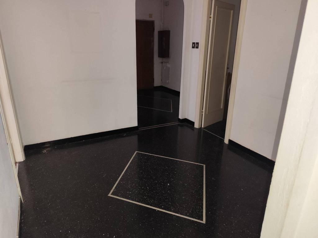Appartamento a Genova in Via Silvio Bellotti, 1 - Foto 3