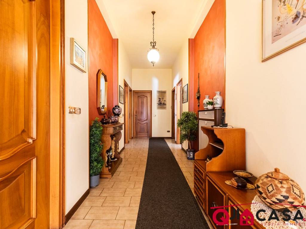 Villa a Gorla maggiore in Via Adua, 7 - Foto 2