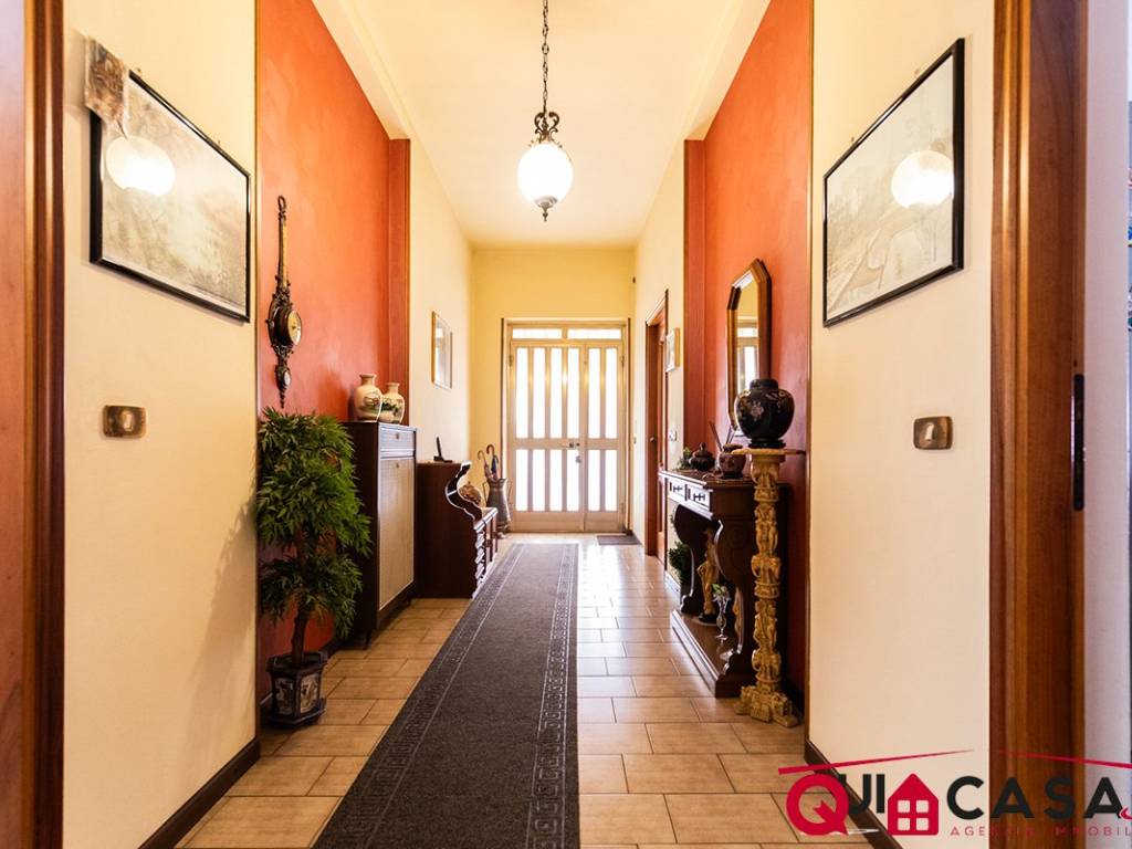Villa a Gorla maggiore in Via Adua, 7 - Foto 3