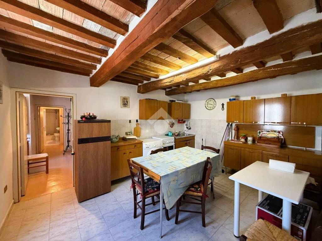Appartamento a Gubbio in Via Tifernate - Foto 4