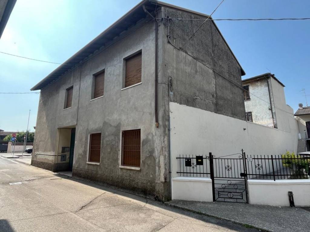 Palazzo / stabile a Leno in Via Albino Albini, 1 - Foto 2