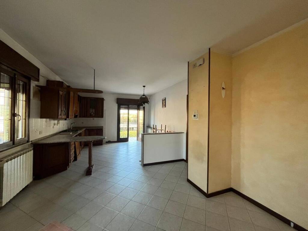 Appartamento a Taglio di po in Via Milite Ignoto - Foto 4
