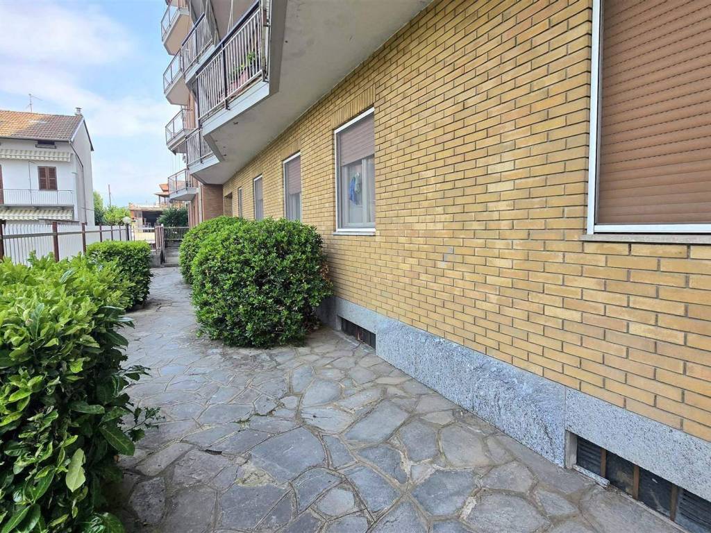 Appartamento a Ponderano in Via De Amicis - Foto 2