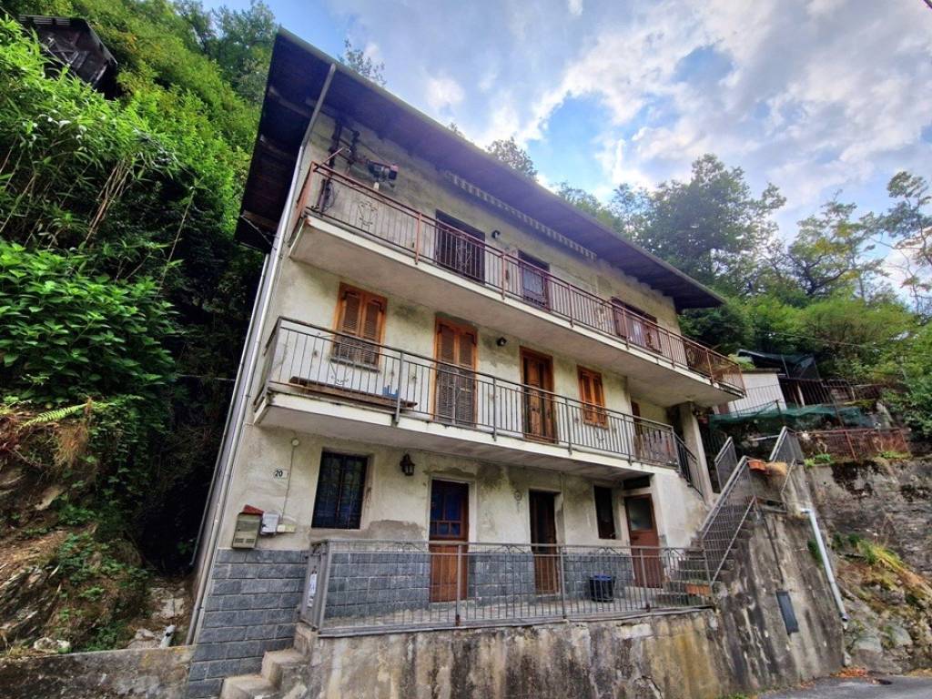 Casa indipendente a Valstrona in Via Consorzio, 43 - Foto 3