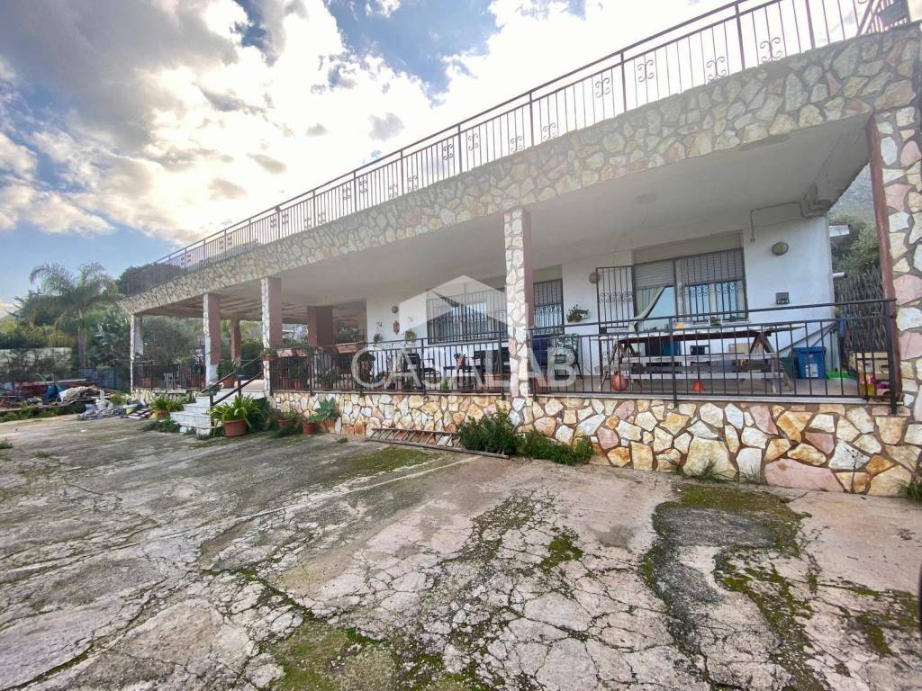 Villa a Carini in Via Giacarta - Foto 2