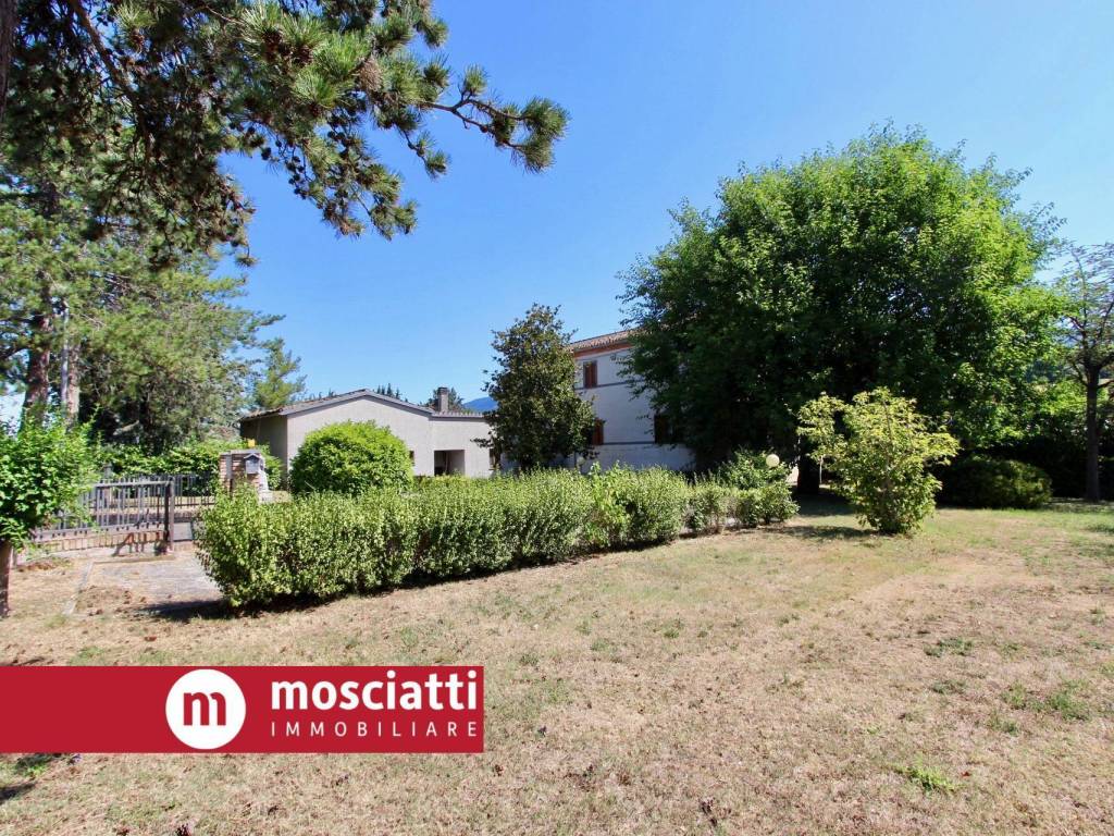 Villa a Matelica in Via Aristide Merloni, 35 - Foto 3